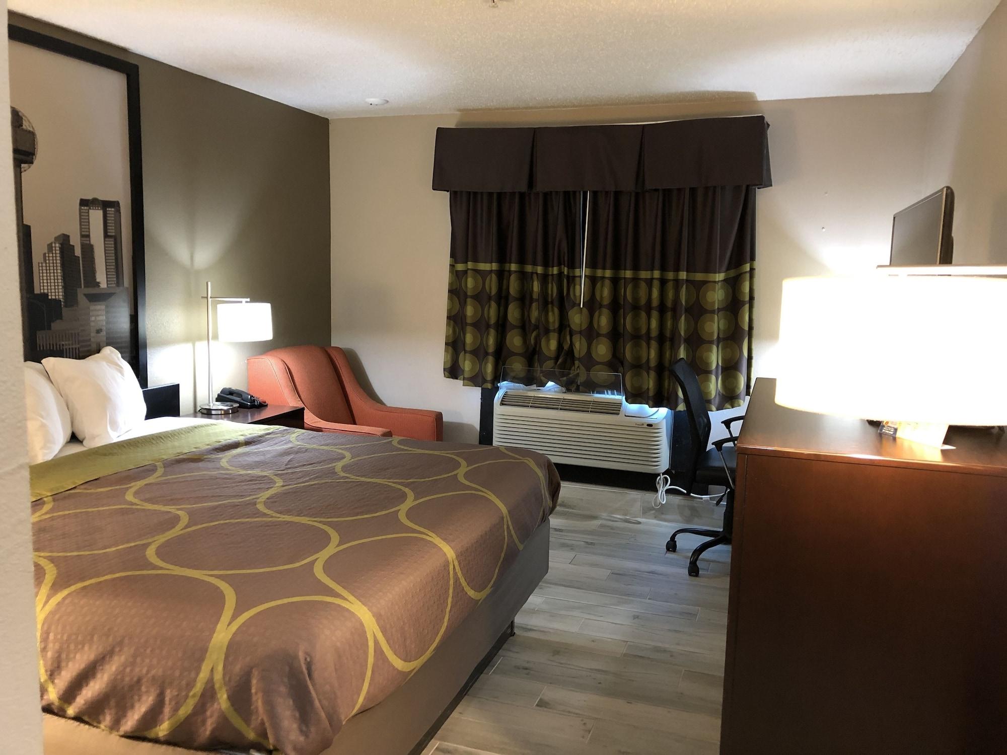 Super 8 By Wyndham Bedford Dfw Airport West Motel Bagian luar foto