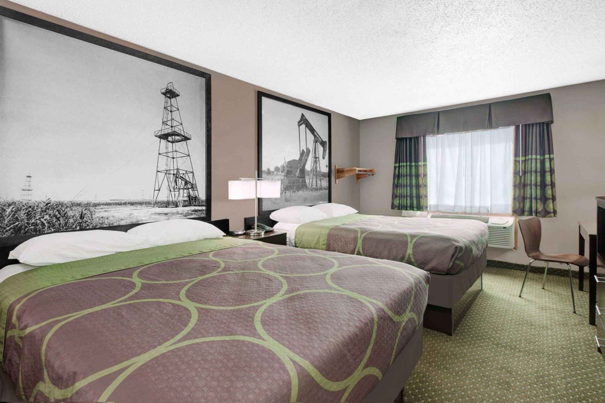 Super 8 By Wyndham Bedford Dfw Airport West Motel Bagian luar foto